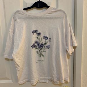 Brandy Melville flower t-shirt